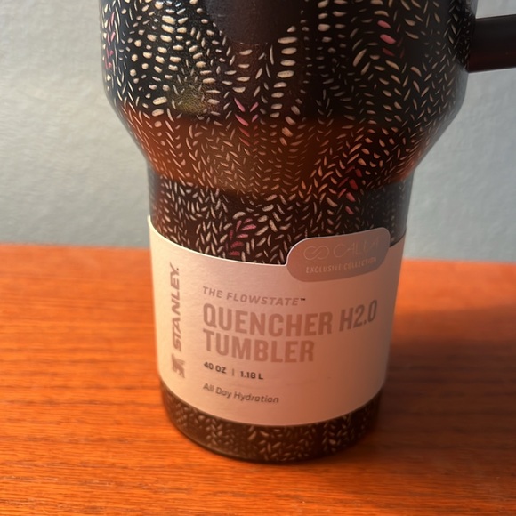 Stanley x Calia 40oz Flowstate Quencher H2.0 Tumbler~Black Serpent ~Lim Ed~New - Picture 4 of 5